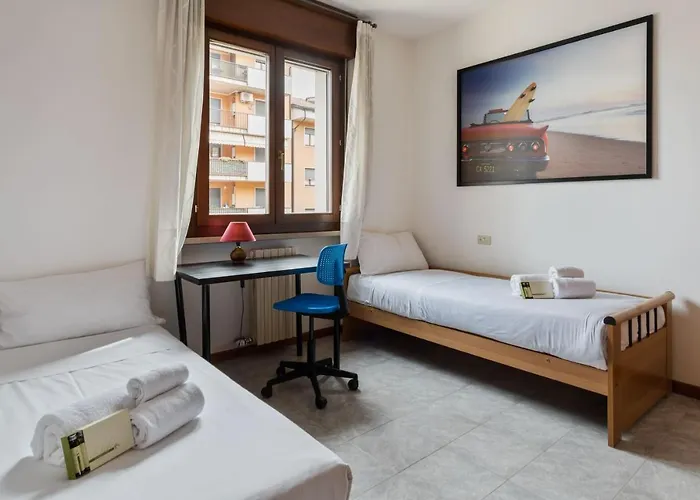 Borgo Roma With Parking - Pet Friendly